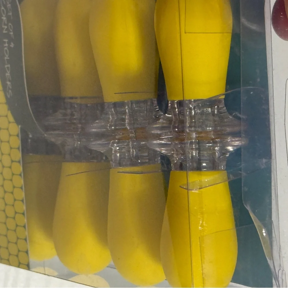 Core Kitchen Set of 4 Corn 🌽 Holders – Rubber Grip Handles, Dishwasher Safe